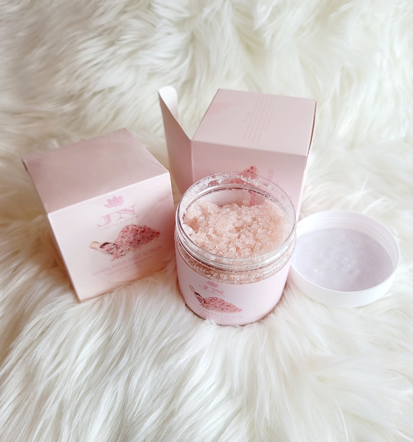 JNA body scrub Himalayan salt.