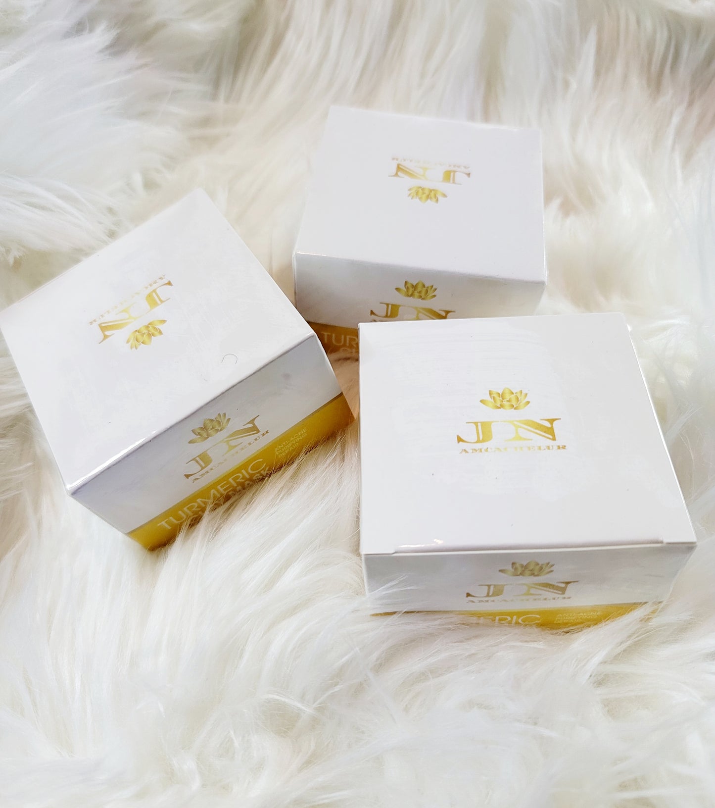 JNA turmeric clay mask for acne treatment